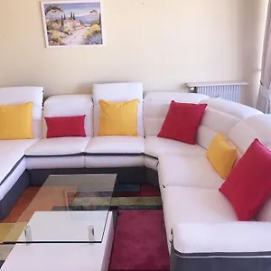 https://256-rue-roland-garros.fr-provencehotel.com